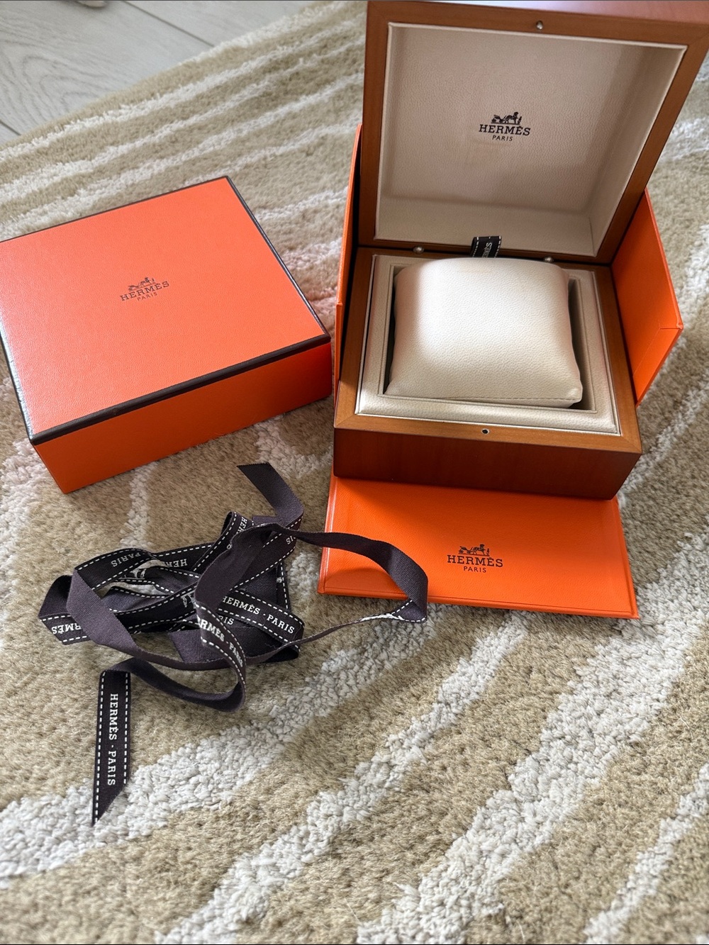 Hermès Signature Orange Gift Box and wood watch / jewelry box